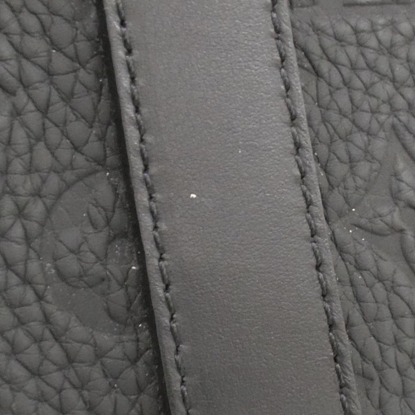 Louis Vuitton Sac Plat, Black, Leather, handbag