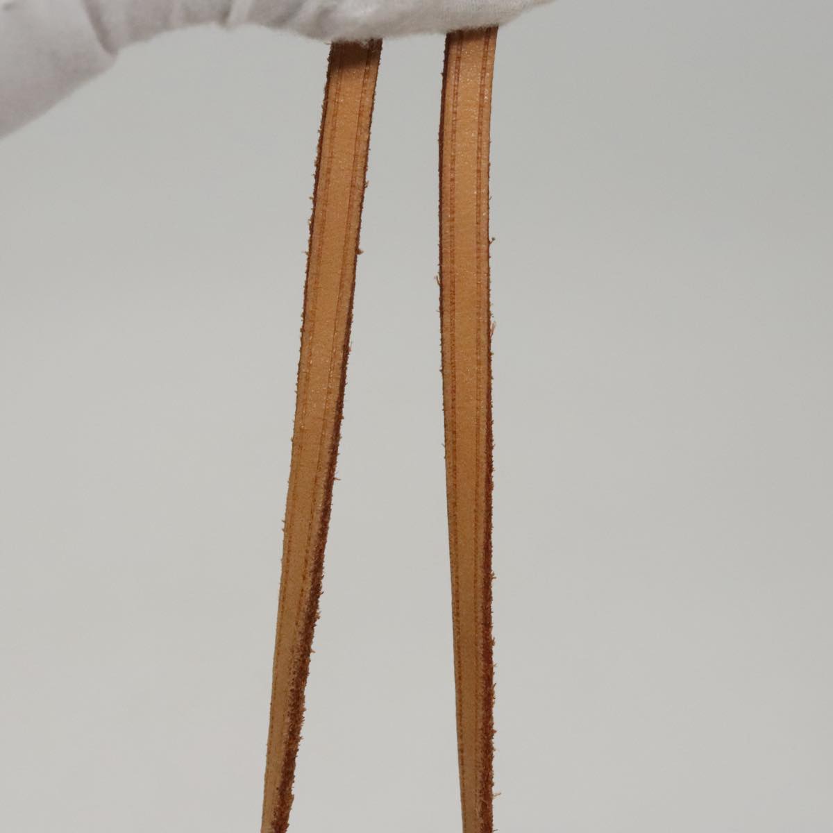 Louis Vuitton Noé, White, Canvas, shoulder