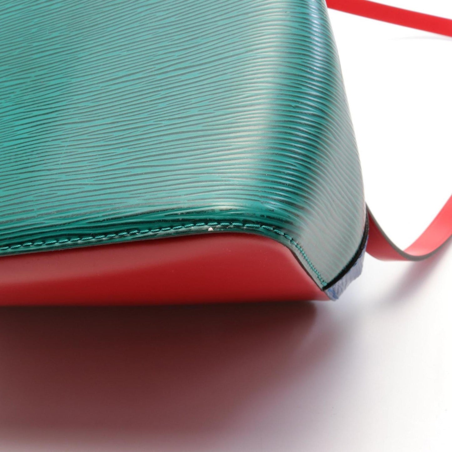 Louis Vuitton NéoNoé, Multicolour, Leather, handbag