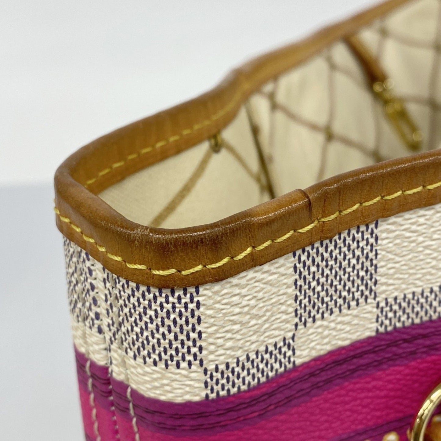 Louis Vuitton Neverfull MM, White, Canvas, tote