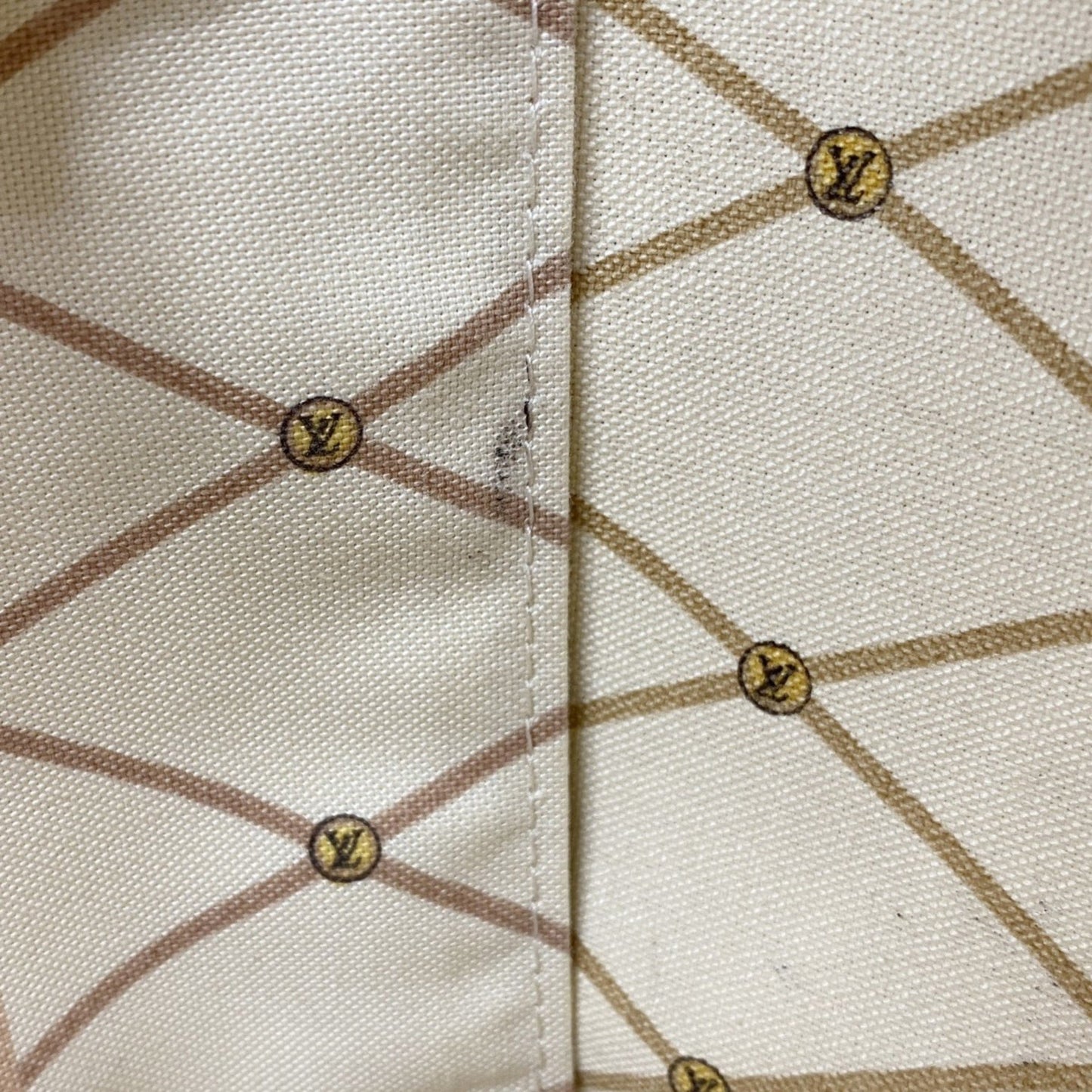 Louis Vuitton Neverfull MM, White, Canvas, tote