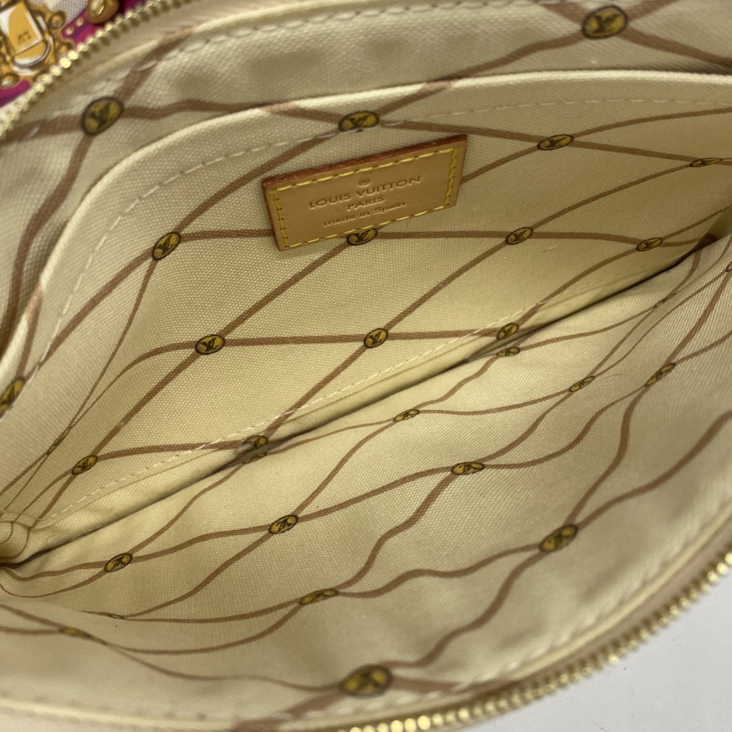 Louis Vuitton Neverfull MM, White, Canvas, tote