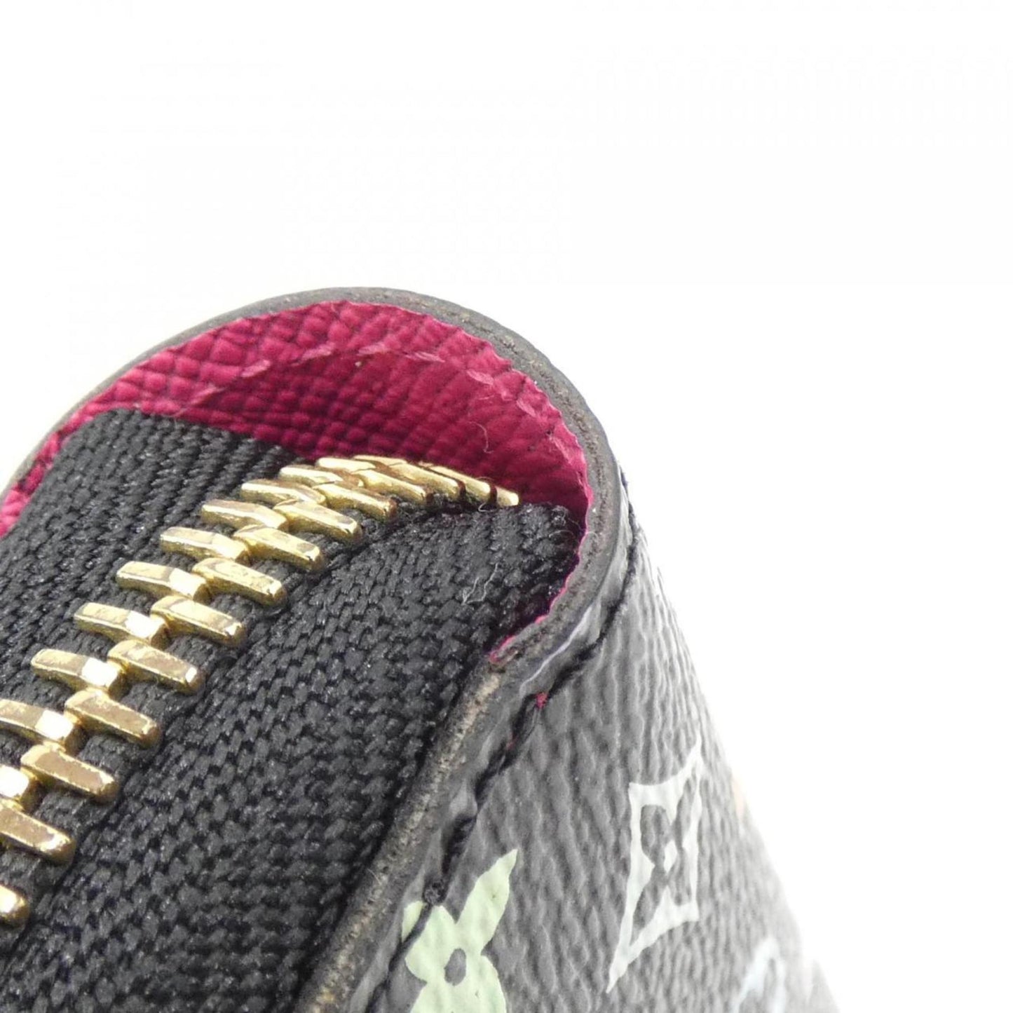 Louis Vuitton Portefeuille zippy, Black, Canvas, wallet