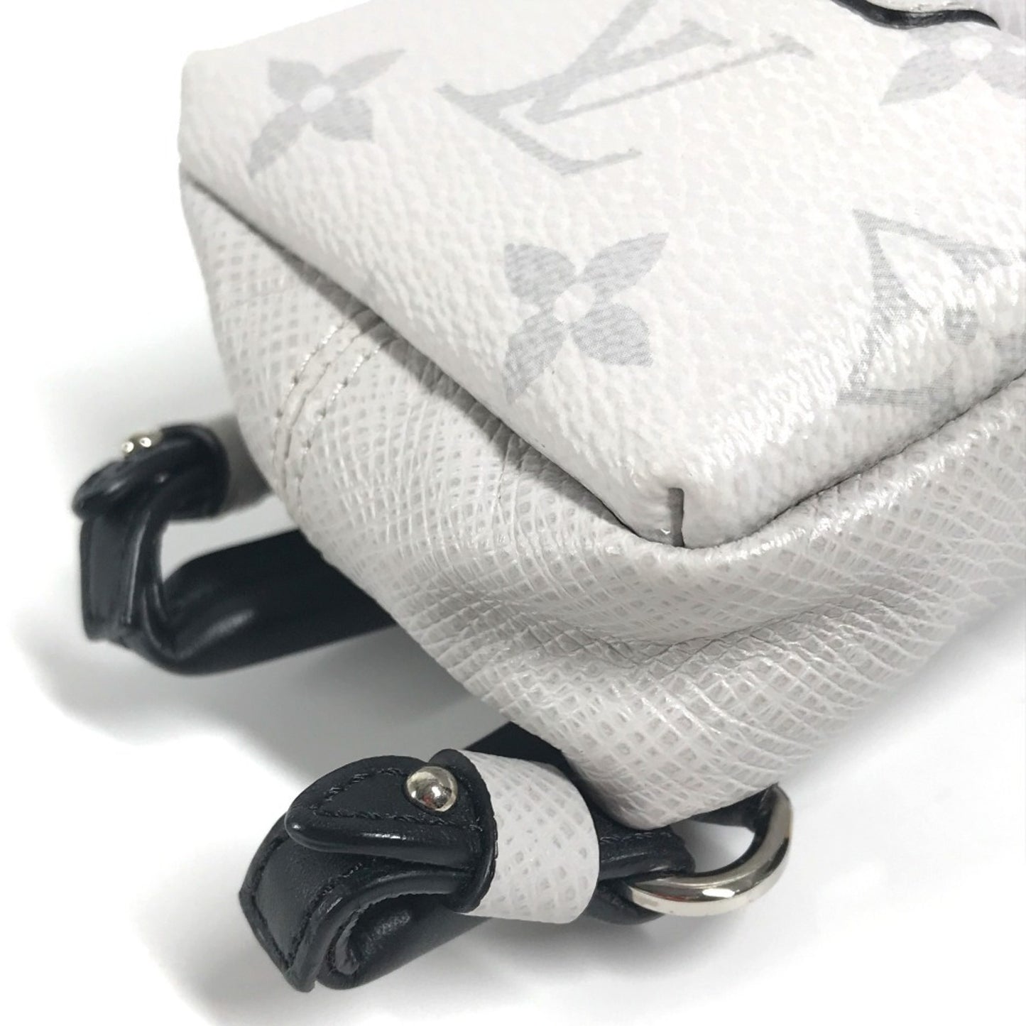 Louis Vuitton Pochette Clés, White, Canvas, wallet