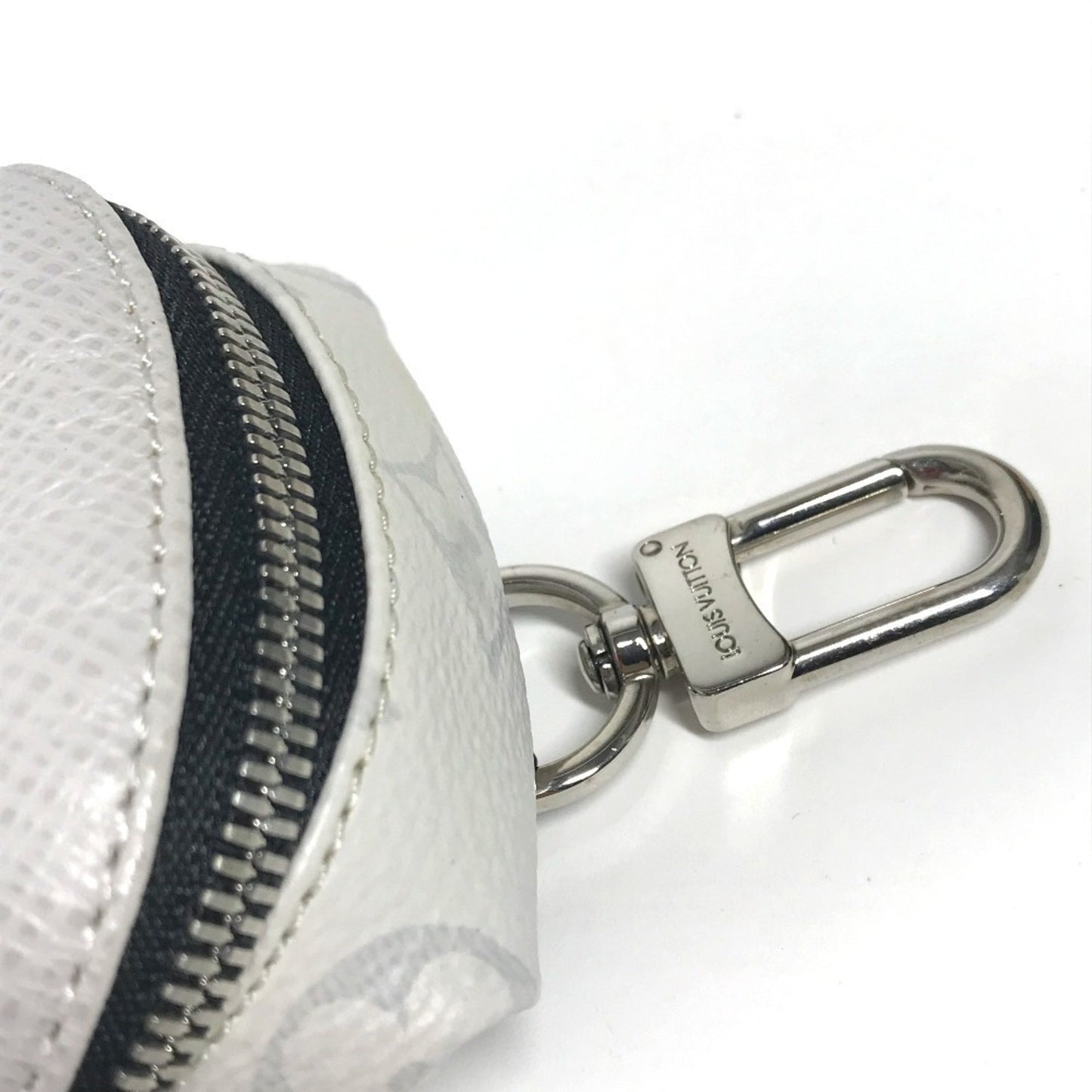 Louis Vuitton Pochette Clés, White, Canvas, wallet