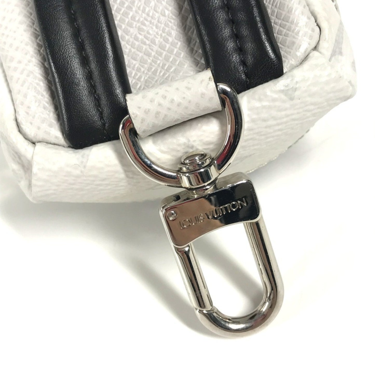 Louis Vuitton Pochette Clés, White, Canvas, wallet
