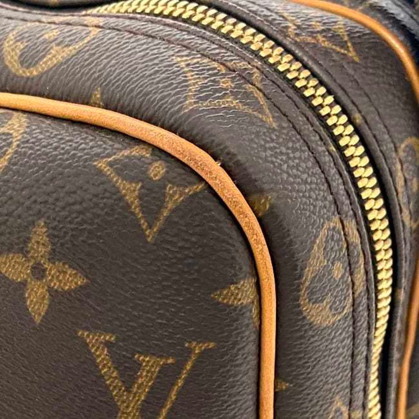 Louis Vuitton Reporter, Brown, Canvas, shoulder