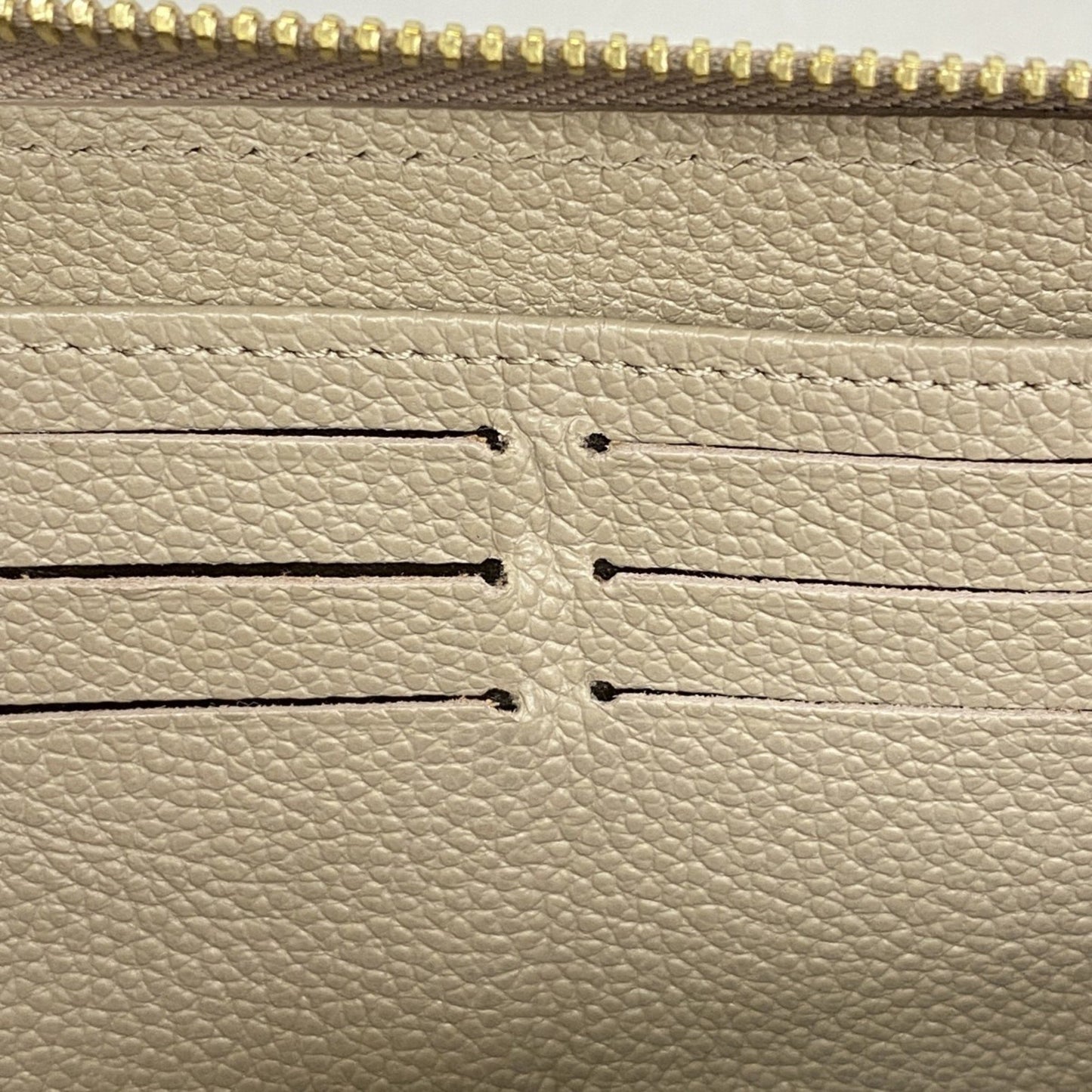 Louis Vuitton Zippy wallet, Beige, Leather, wallet