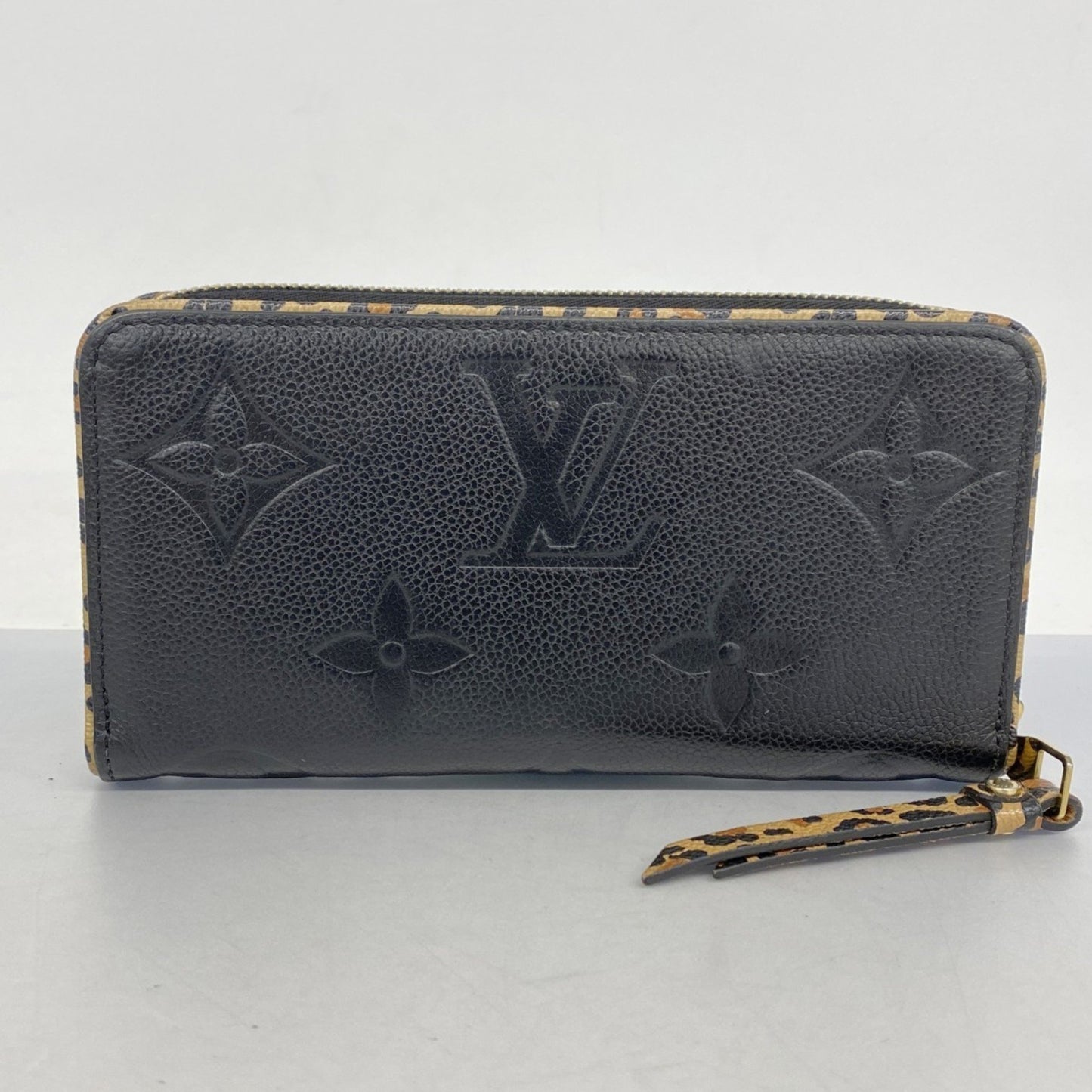 Louis Vuitton Portefeuille zippy, Black, Leather, wallet
