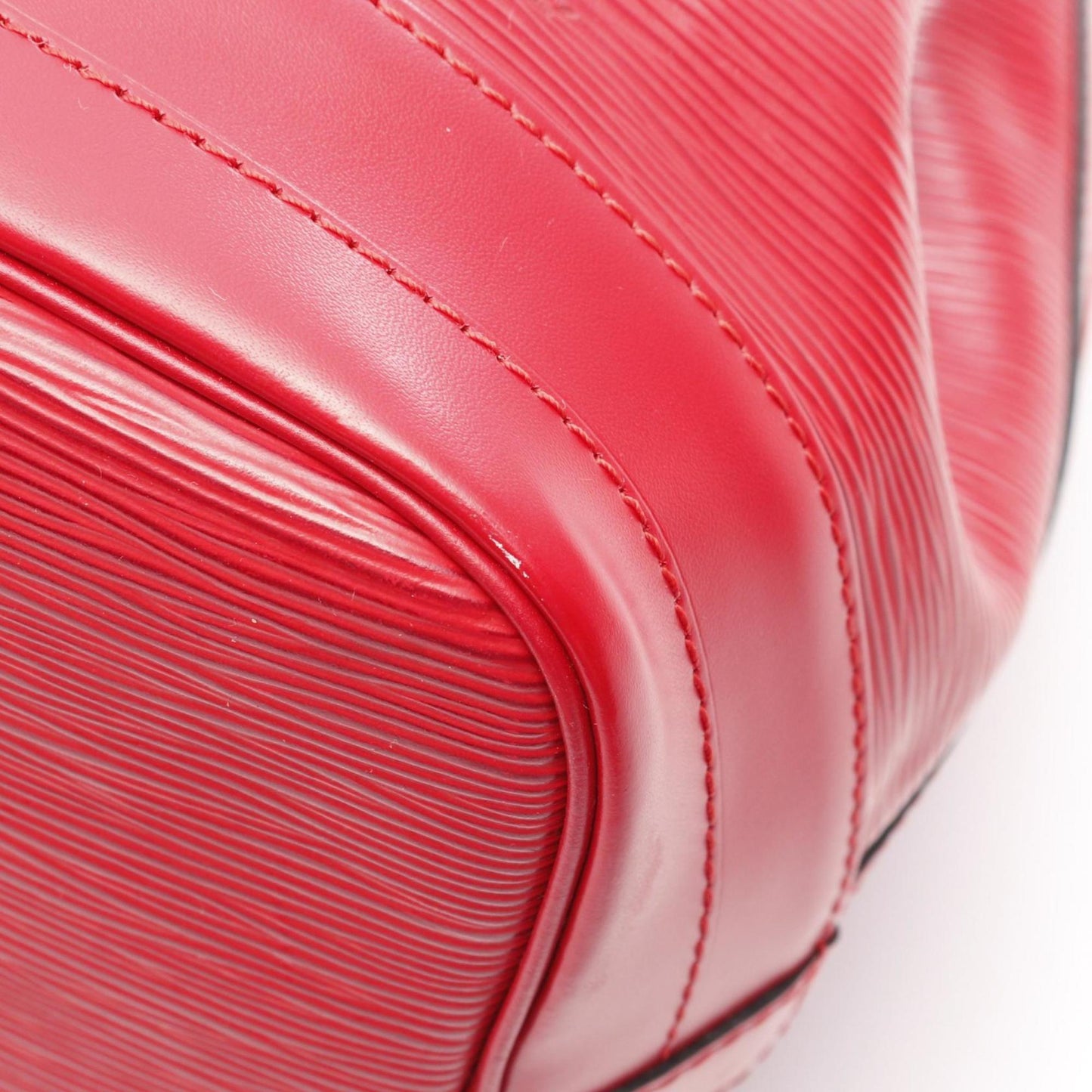 Louis Vuitton Noe, Red, Leather, shoulder