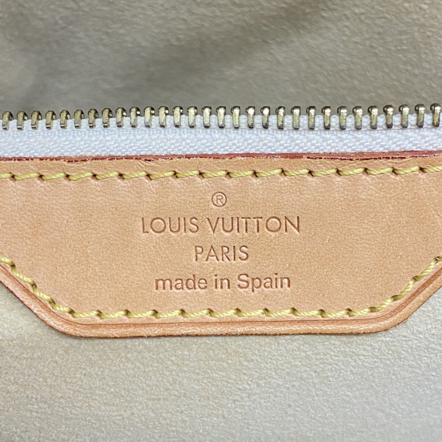 Louis Vuitton Hampstead, White, Canvas, tote