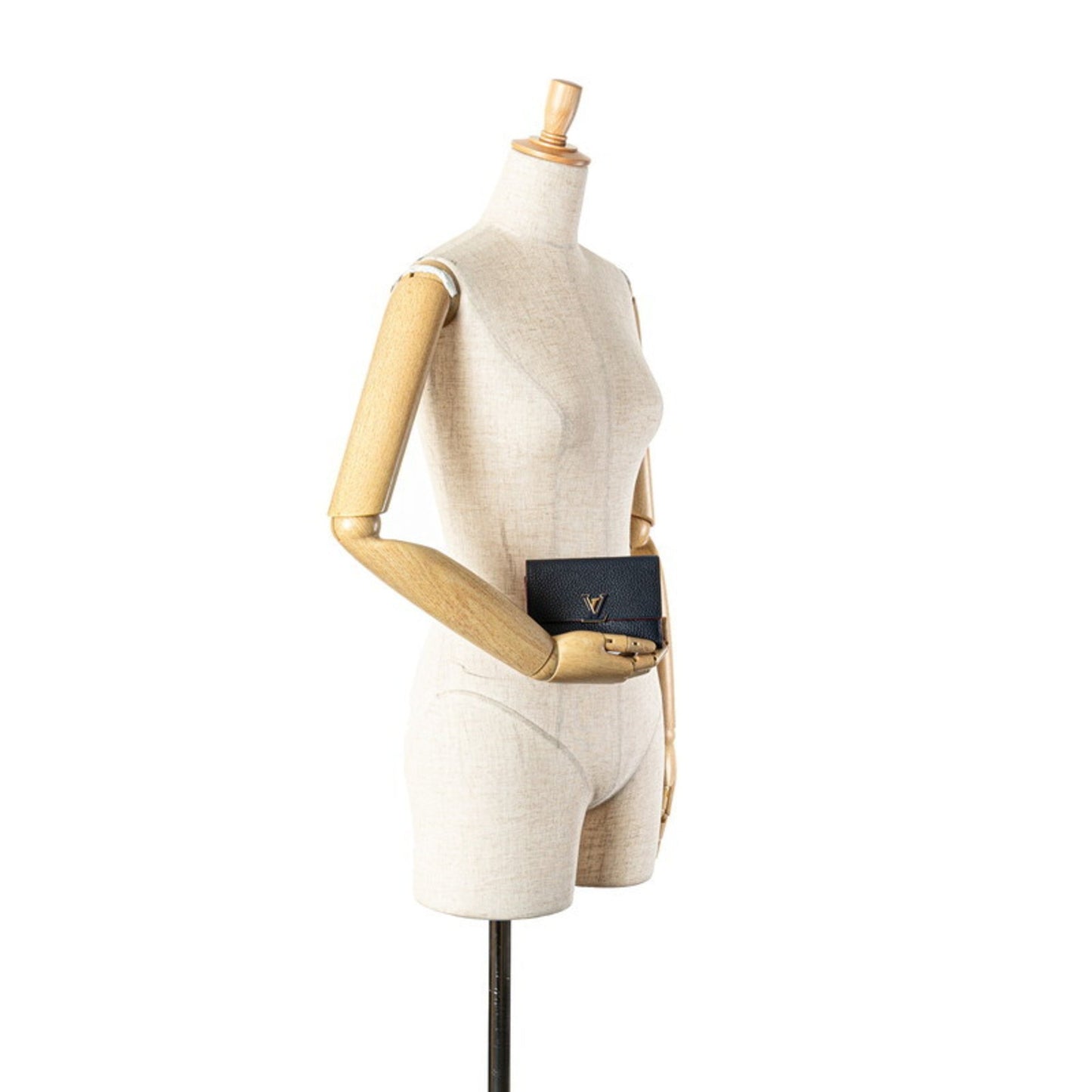 Louis Vuitton Capucines, Navy, Leather, wallet
