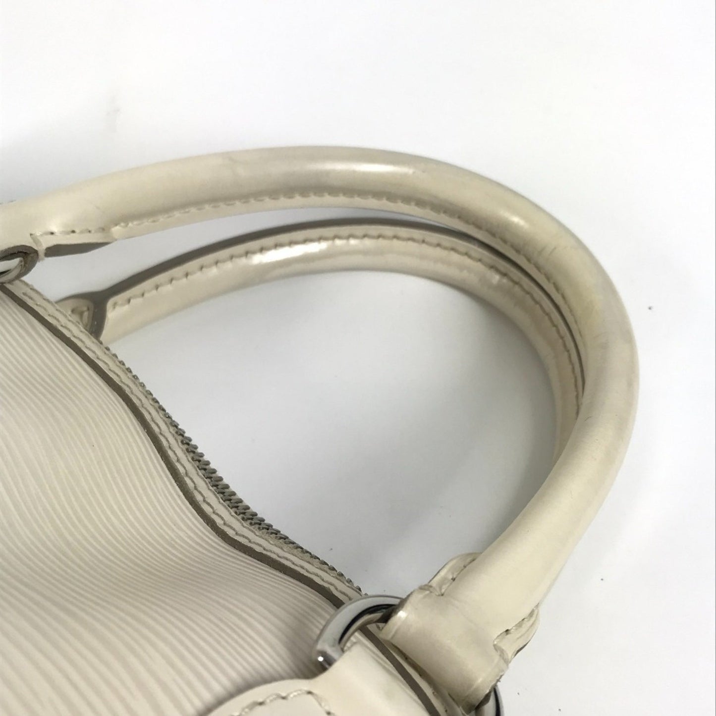 Louis Vuitton Lockit Vertical, White, Leather, tote