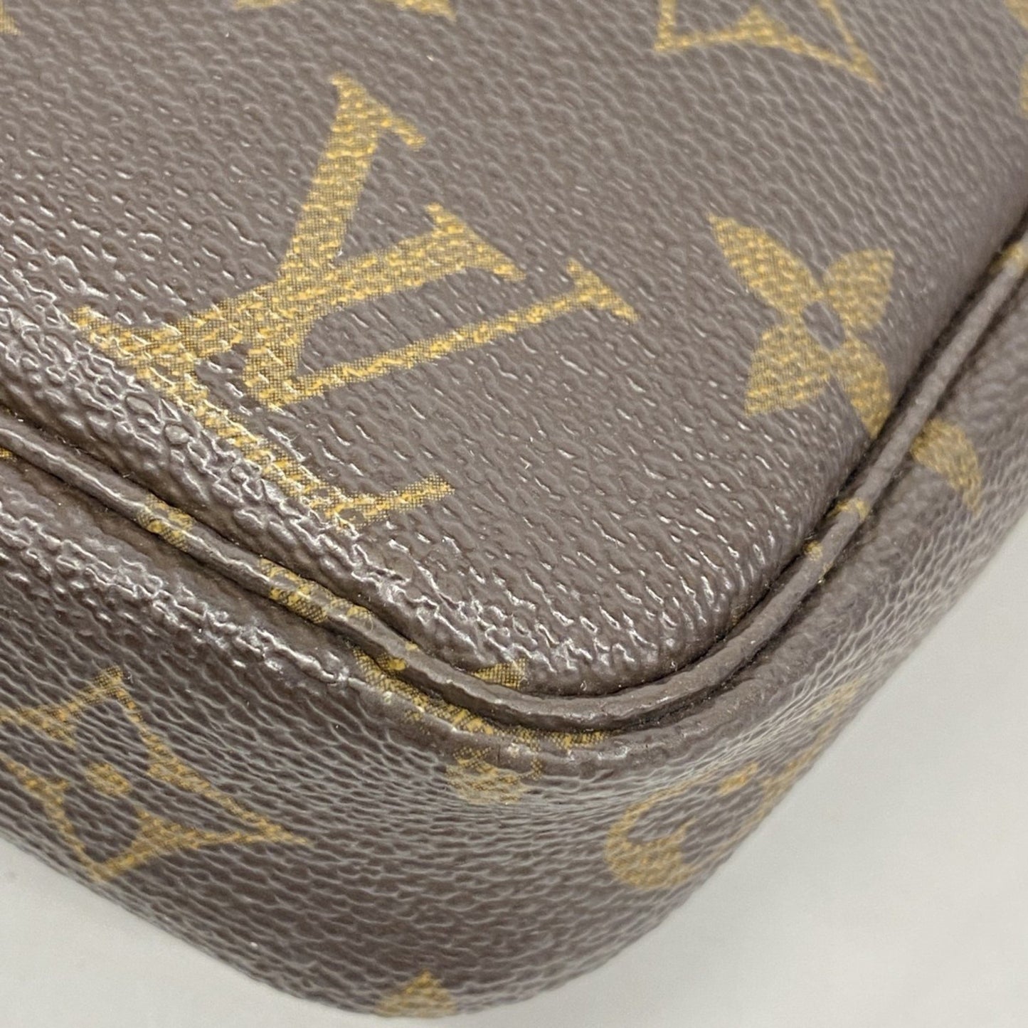 Louis Vuitton Pochette Accessoire, Brown, Canvas, clutch