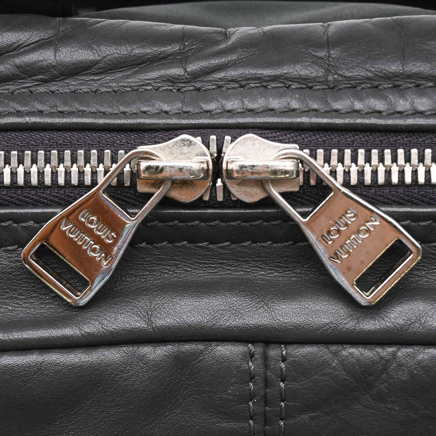 Louis Vuitton V Line Cross, Black, Leather, clutch