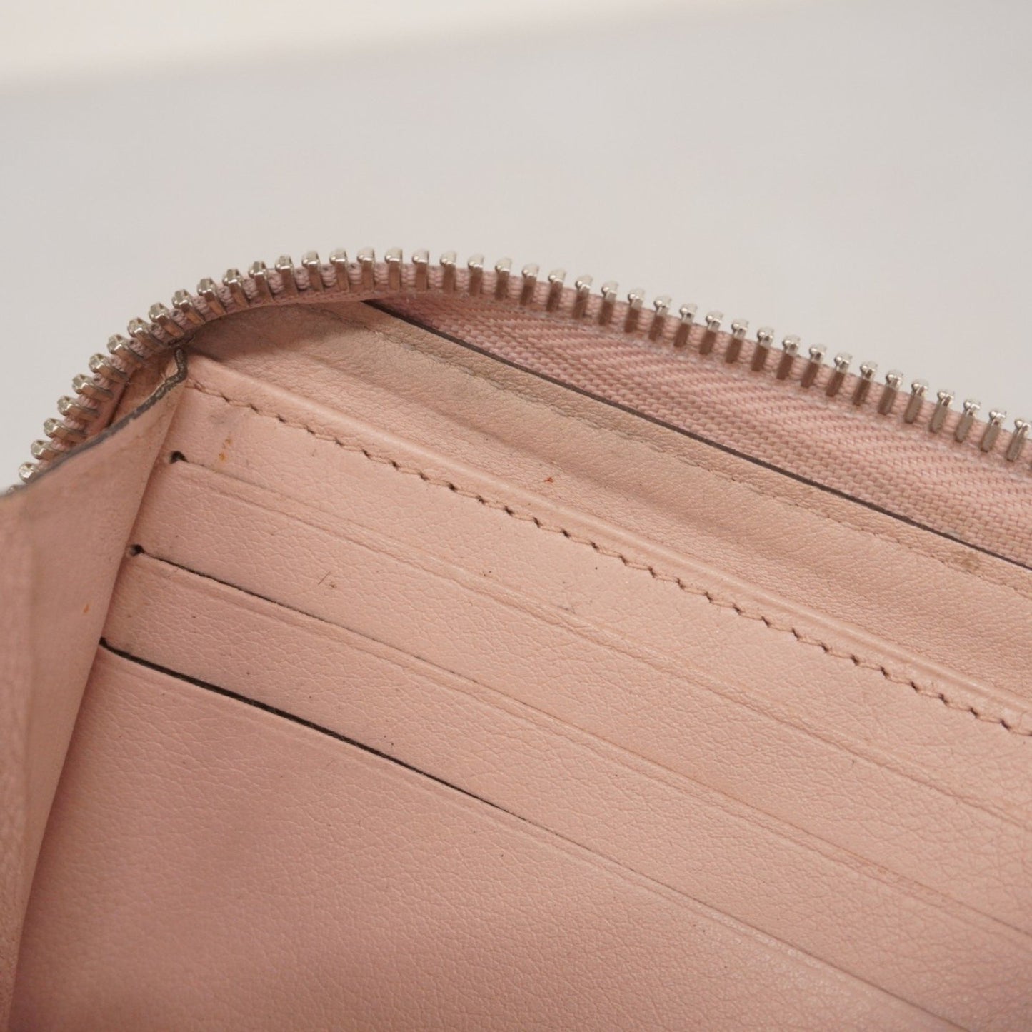Louis Vuitton Mahina, Pink, Leather, wallet