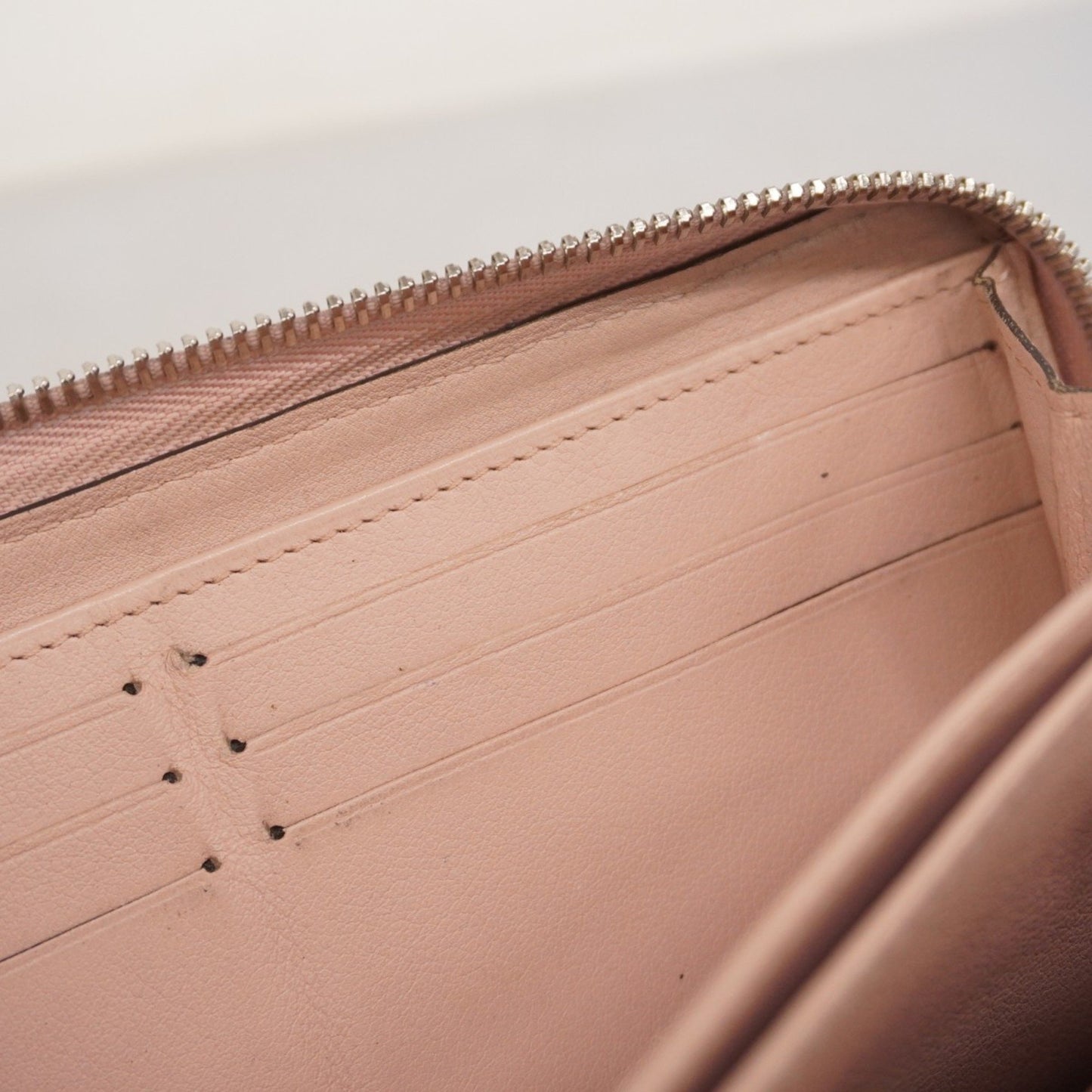 Louis Vuitton Mahina, Pink, Leather, wallet