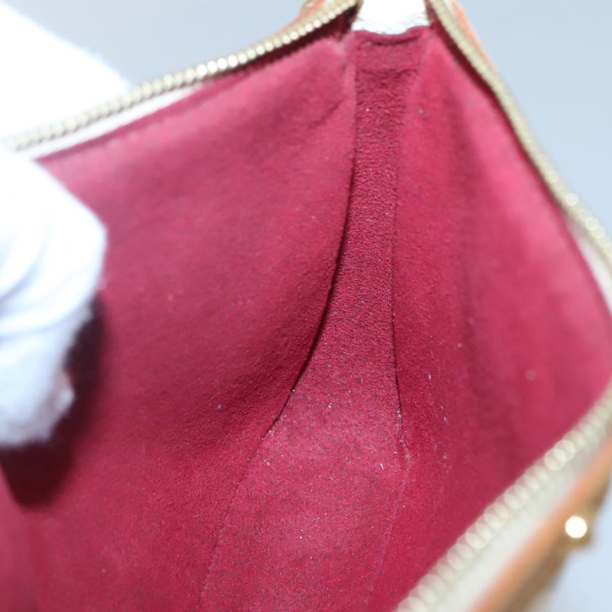 Louis Vuitton Pochette Accessoire, White, Canvas, clutch