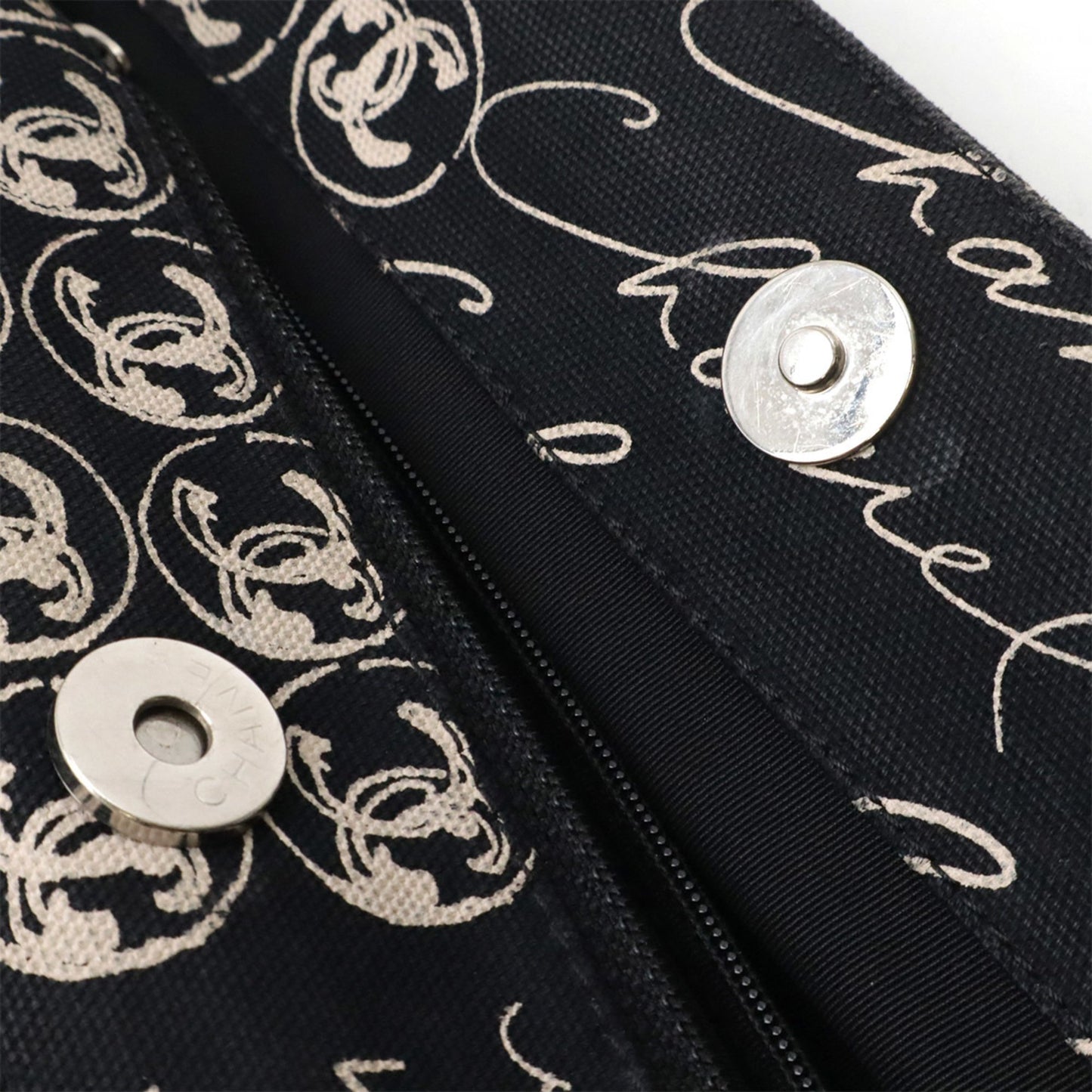 Chanel Camellia, Black, Canvas, shoulder