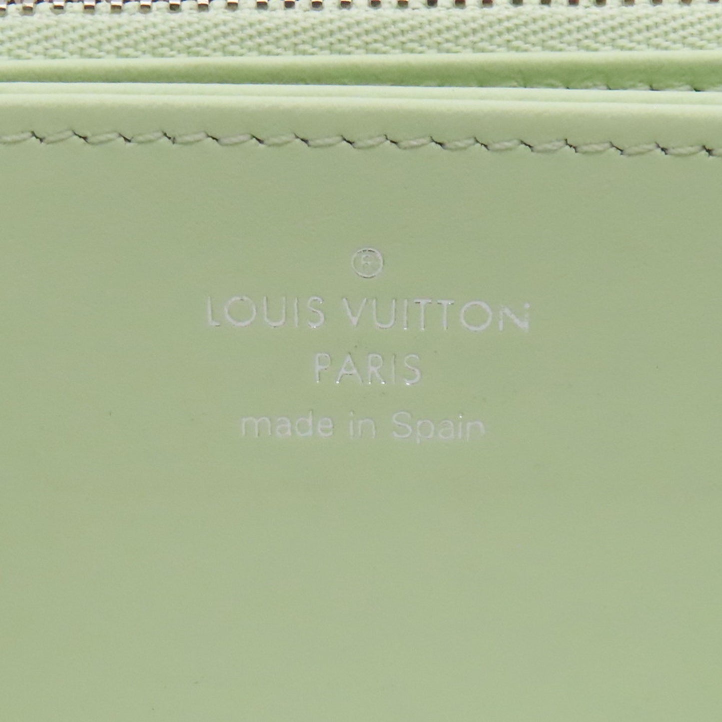 Louis Vuitton Zippy wallet, Beige, Leather, wallet