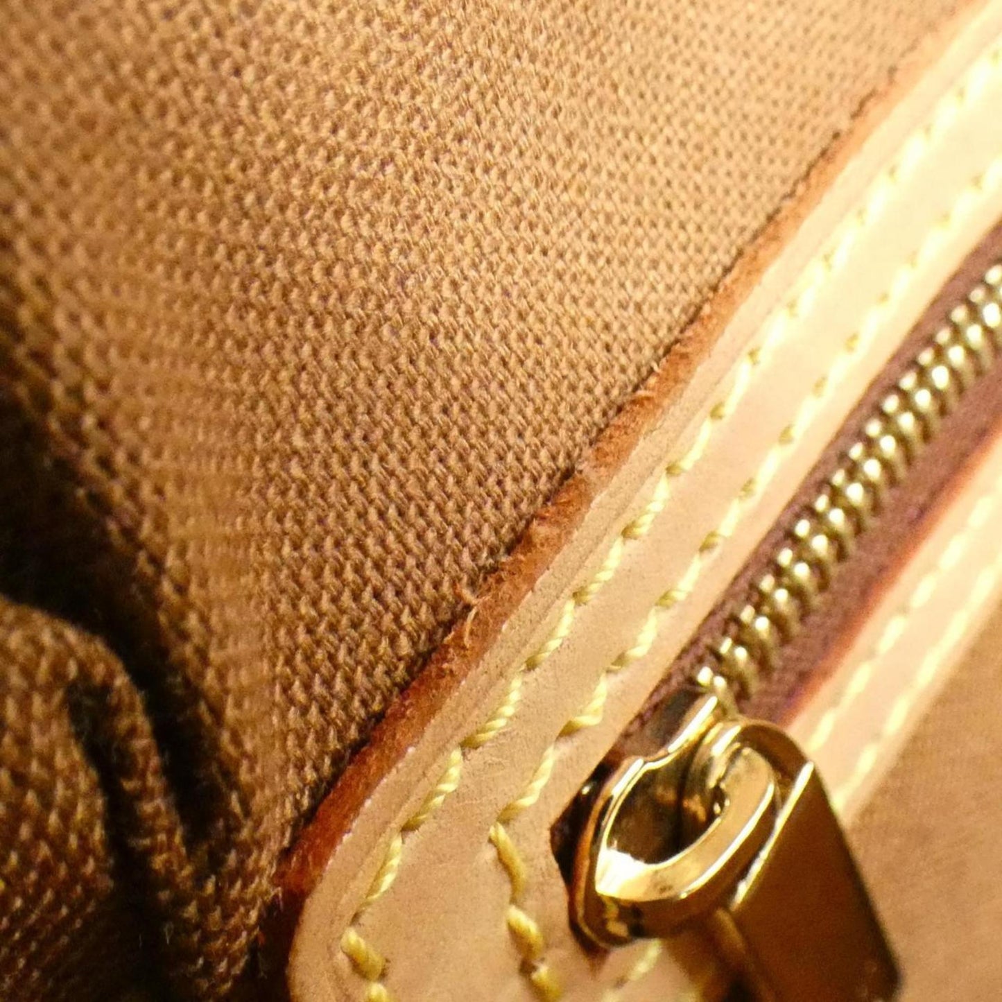 Louis Vuitton Mini looping, Brown, Canvas, shoulder