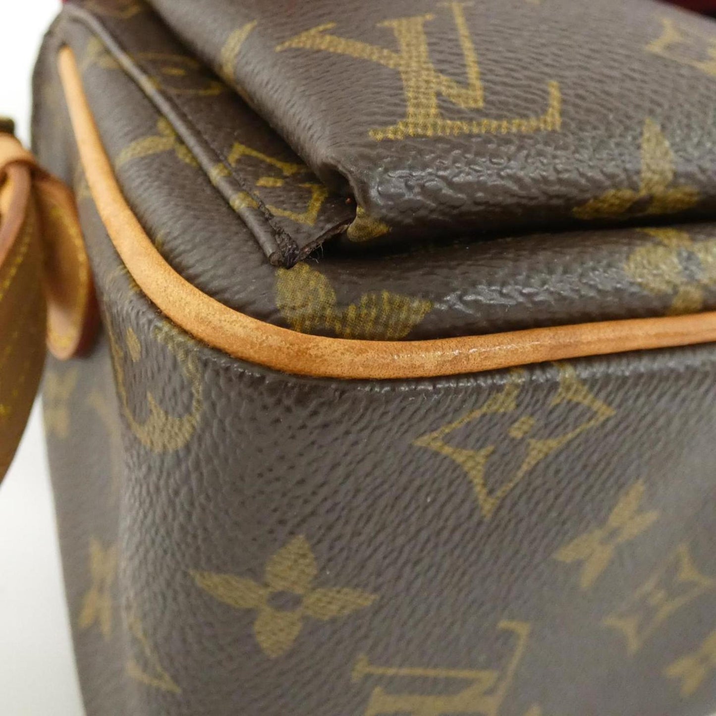 Louis Vuitton Viva Cité, Brown, Canvas, shoulder