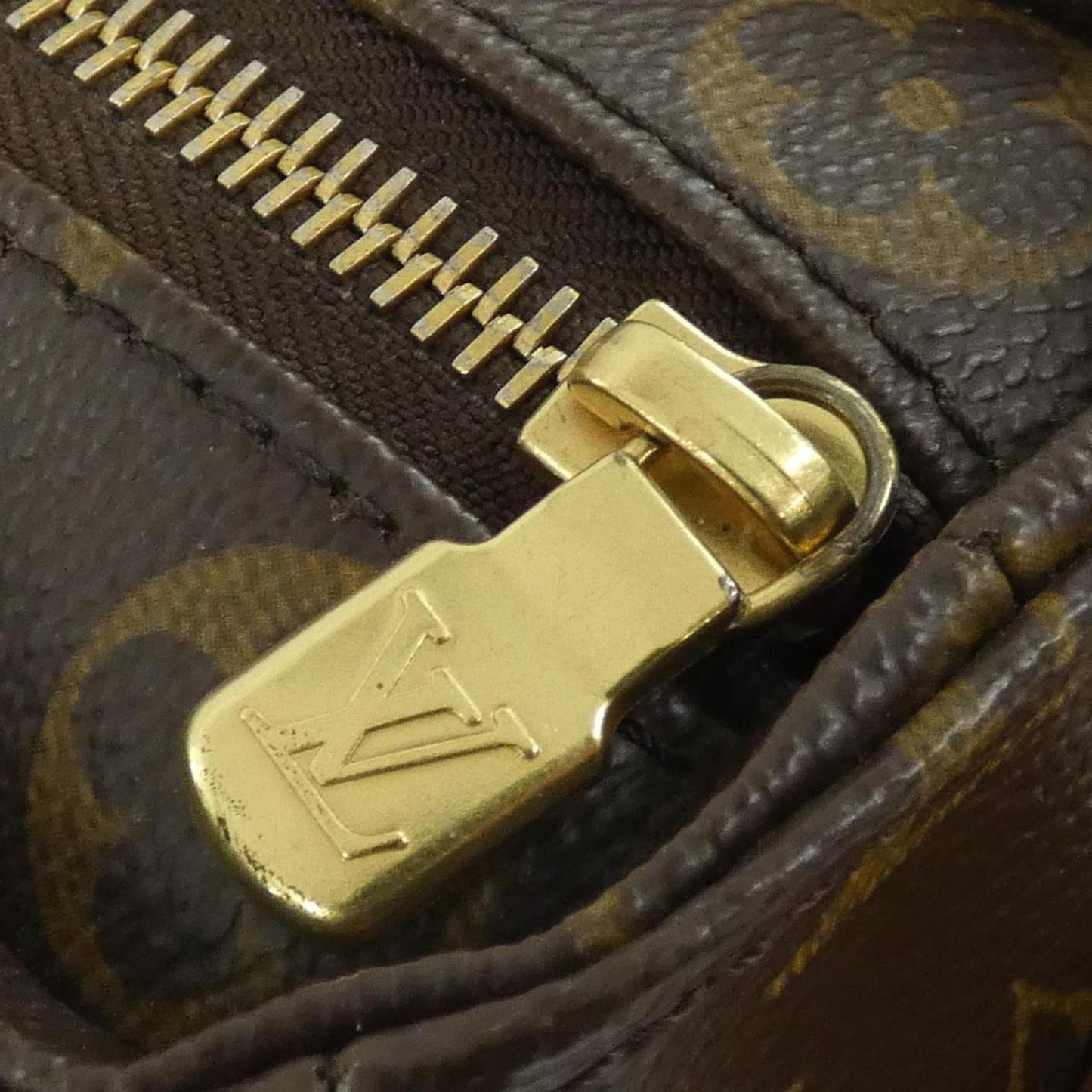 Louis Vuitton Viva Cité, Brown, Canvas, shoulder