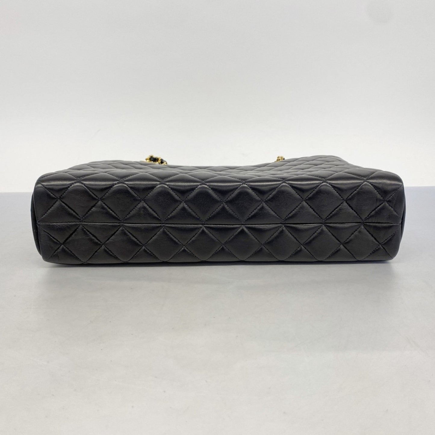 Chanel Matelassé, Black, Leather, shoulder