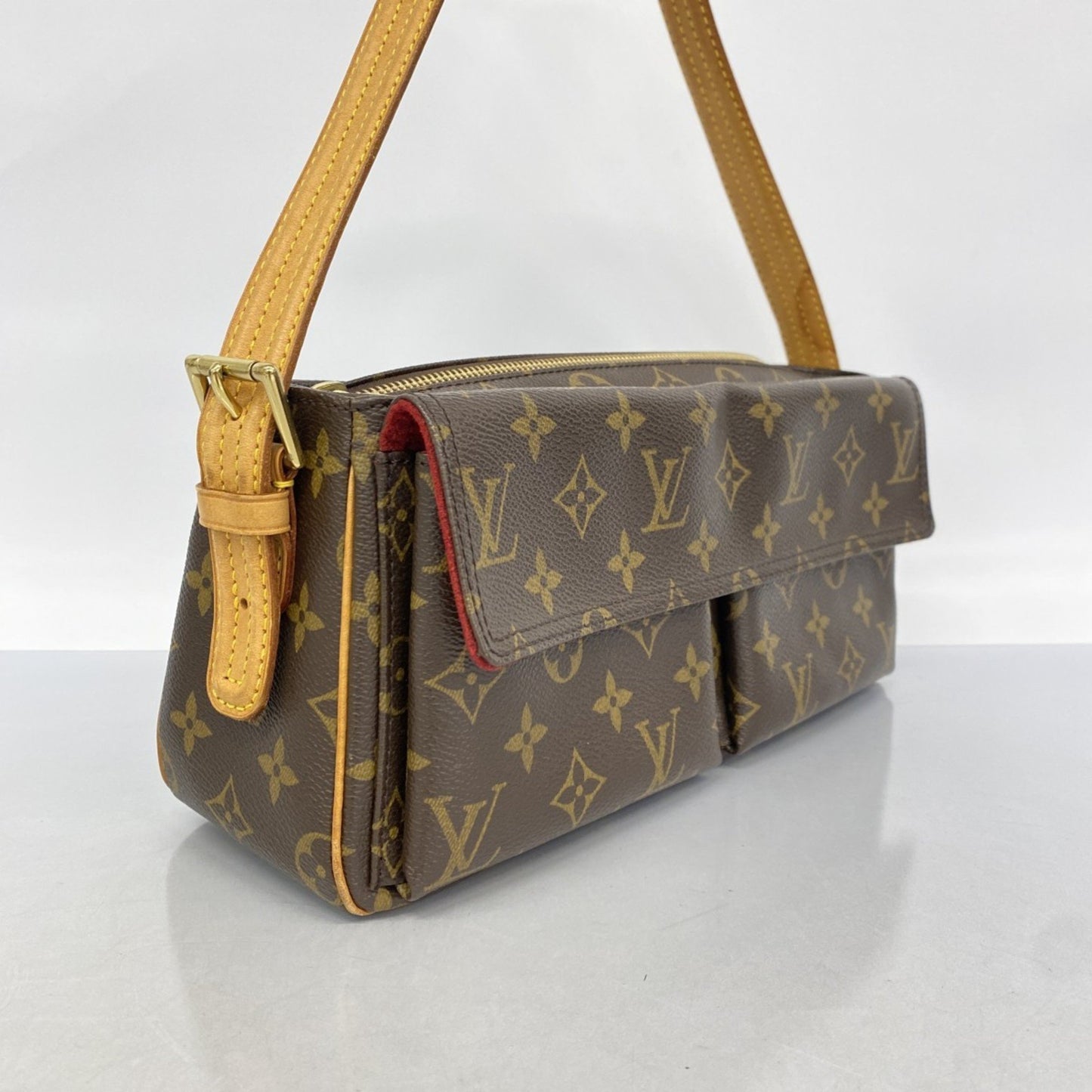Louis Vuitton Viva Cité, Brown, Canvas, shoulder