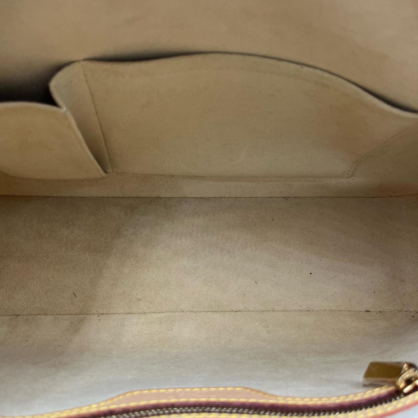 Louis Vuitton Cité, Brown, Canvas, shoulder