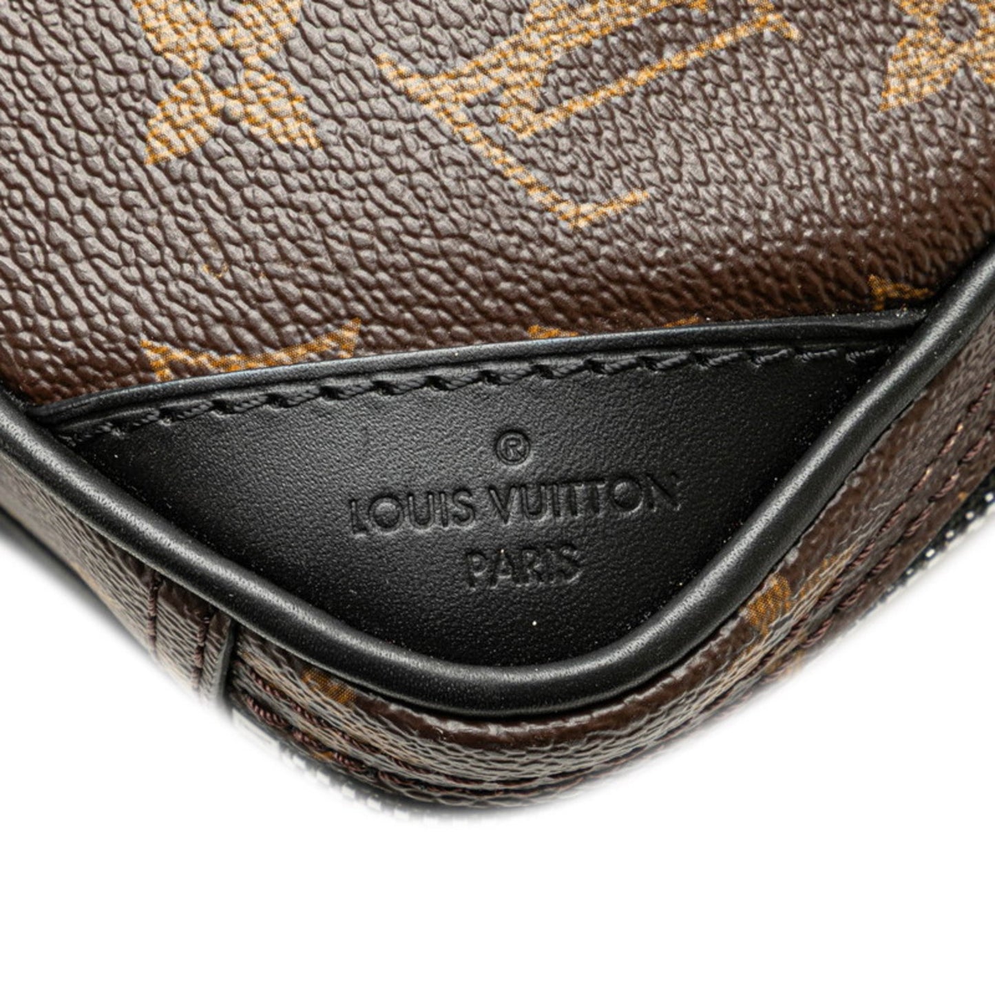 Louis Vuitton Utility, Brown, Leather, shoulder