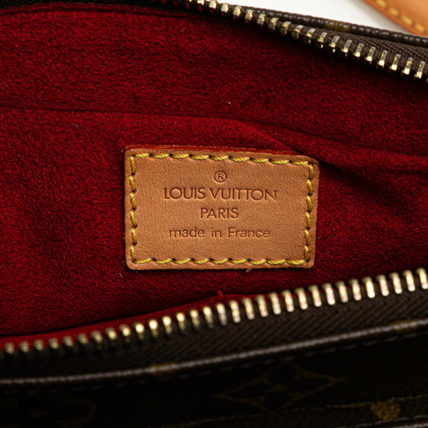 Louis Vuitton Viva Cité, Brown, Canvas, shoulder