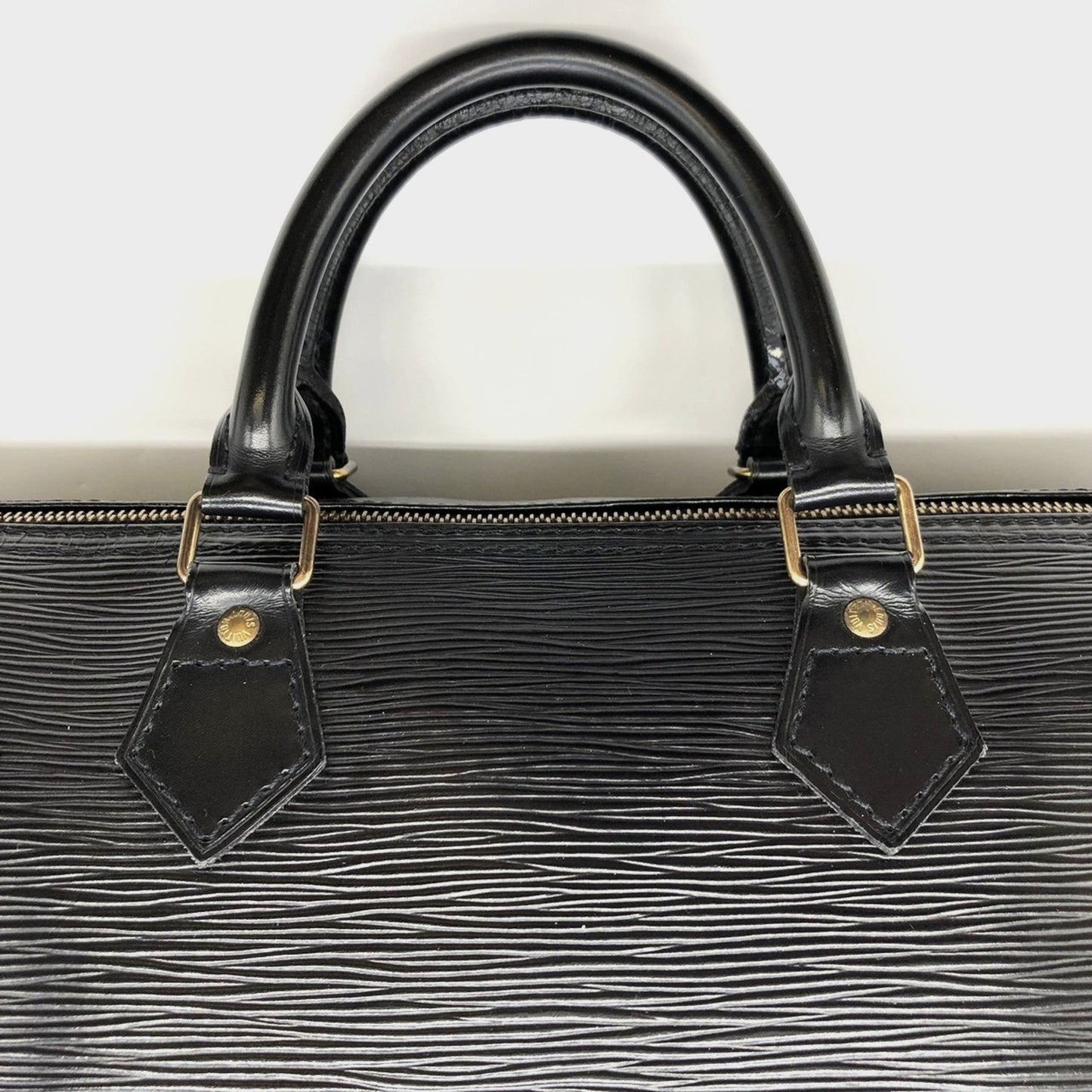 Louis Vuitton Speedy 40, Black, Leather, handbag