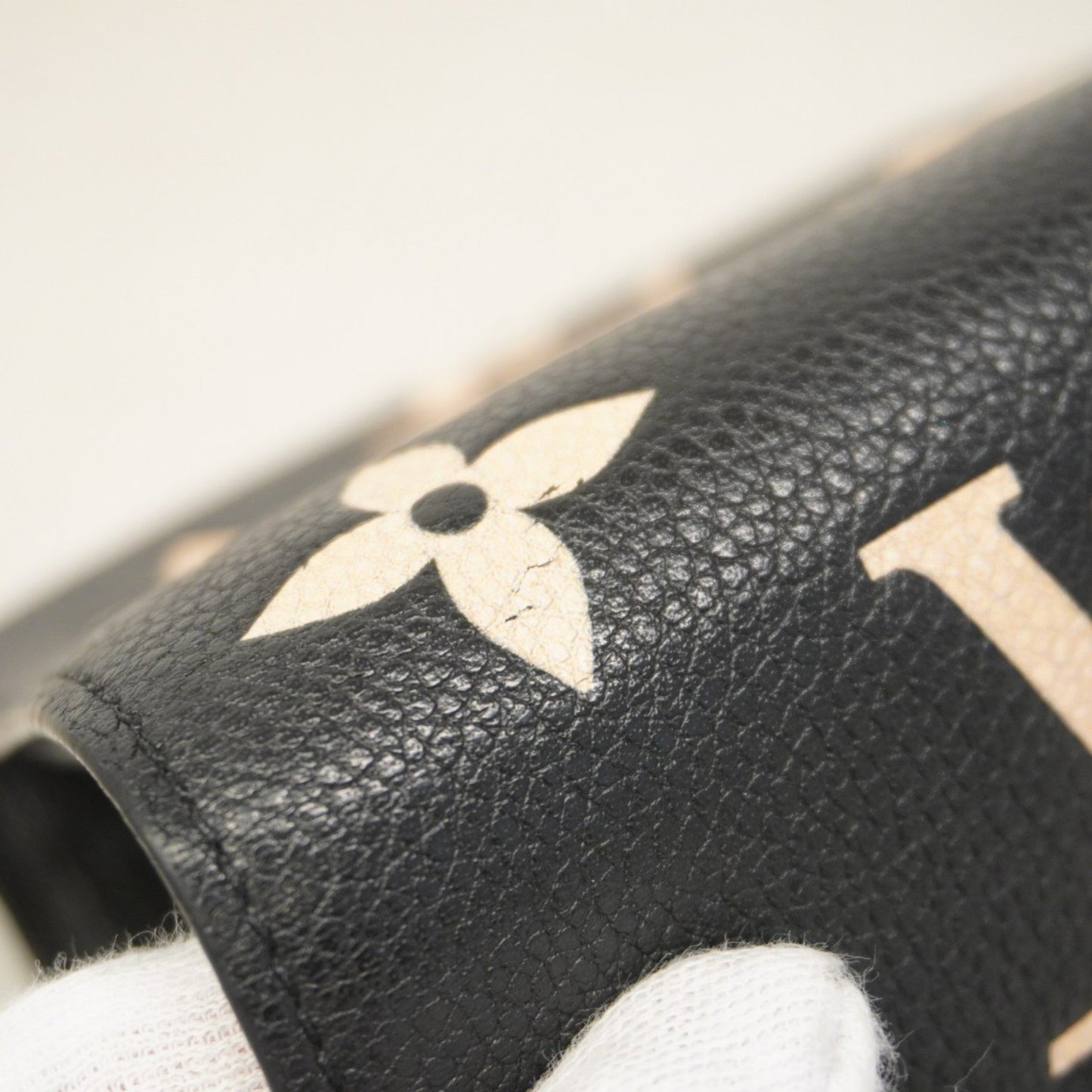 Louis Vuitton Victorine, Black, Leather, wallet