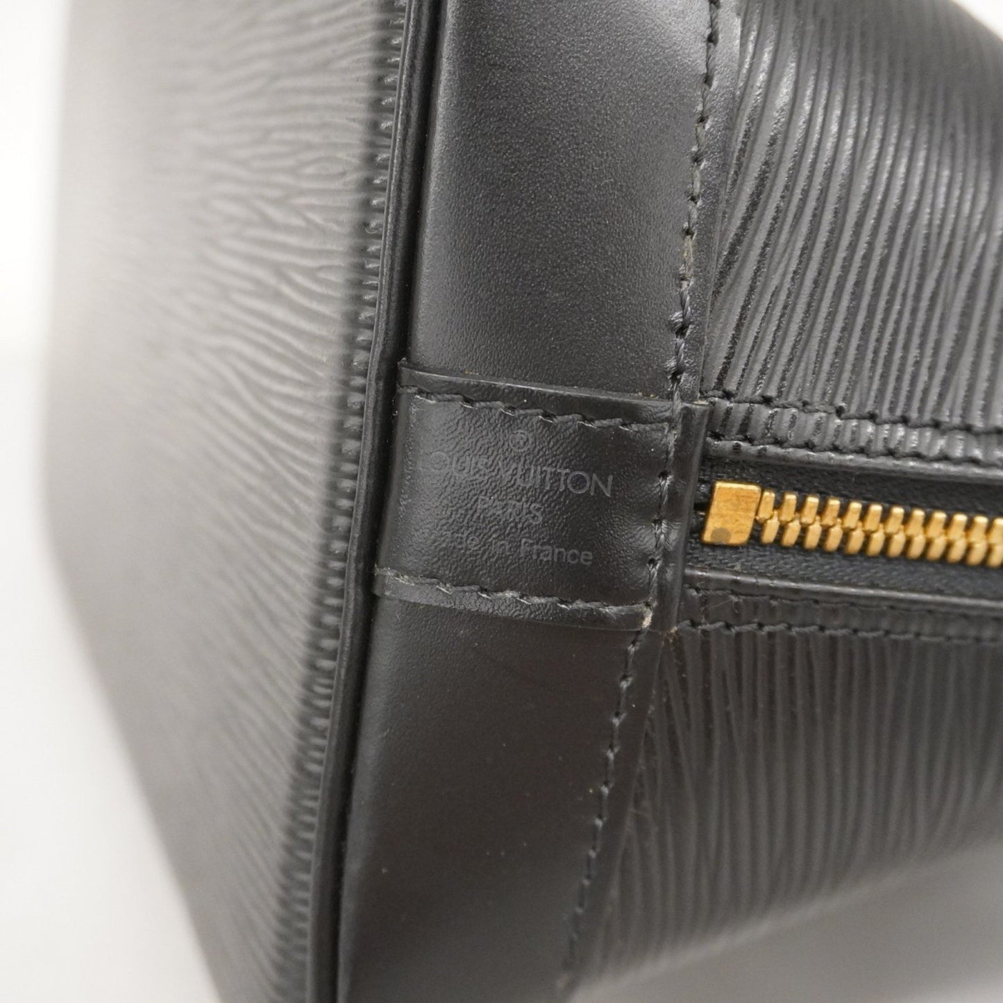 Louis Vuitton Alma, Black, Leather, handbag