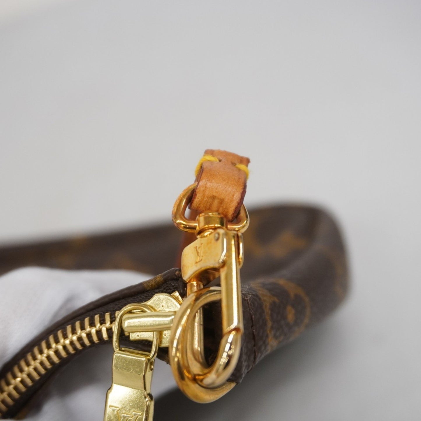 Louis Vuitton Pochette Accessoire, Brown, Canvas, clutch