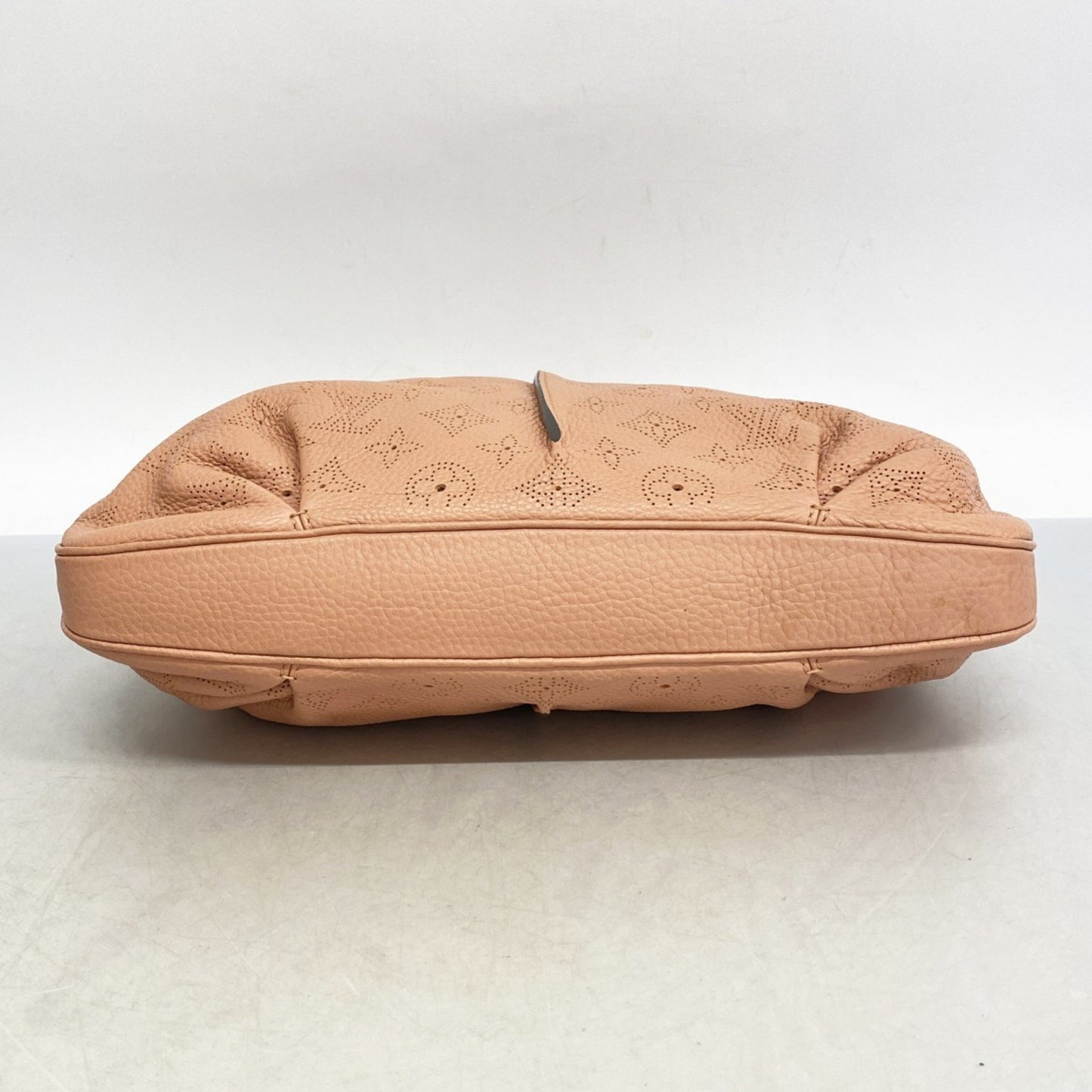 Louis Vuitton Mahina, Pink, Leather, shoulder