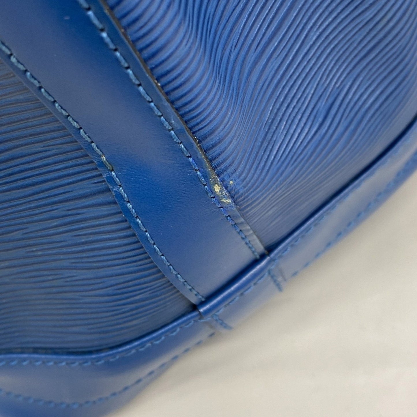 Louis Vuitton Noé, Blue, Leather, shoulder