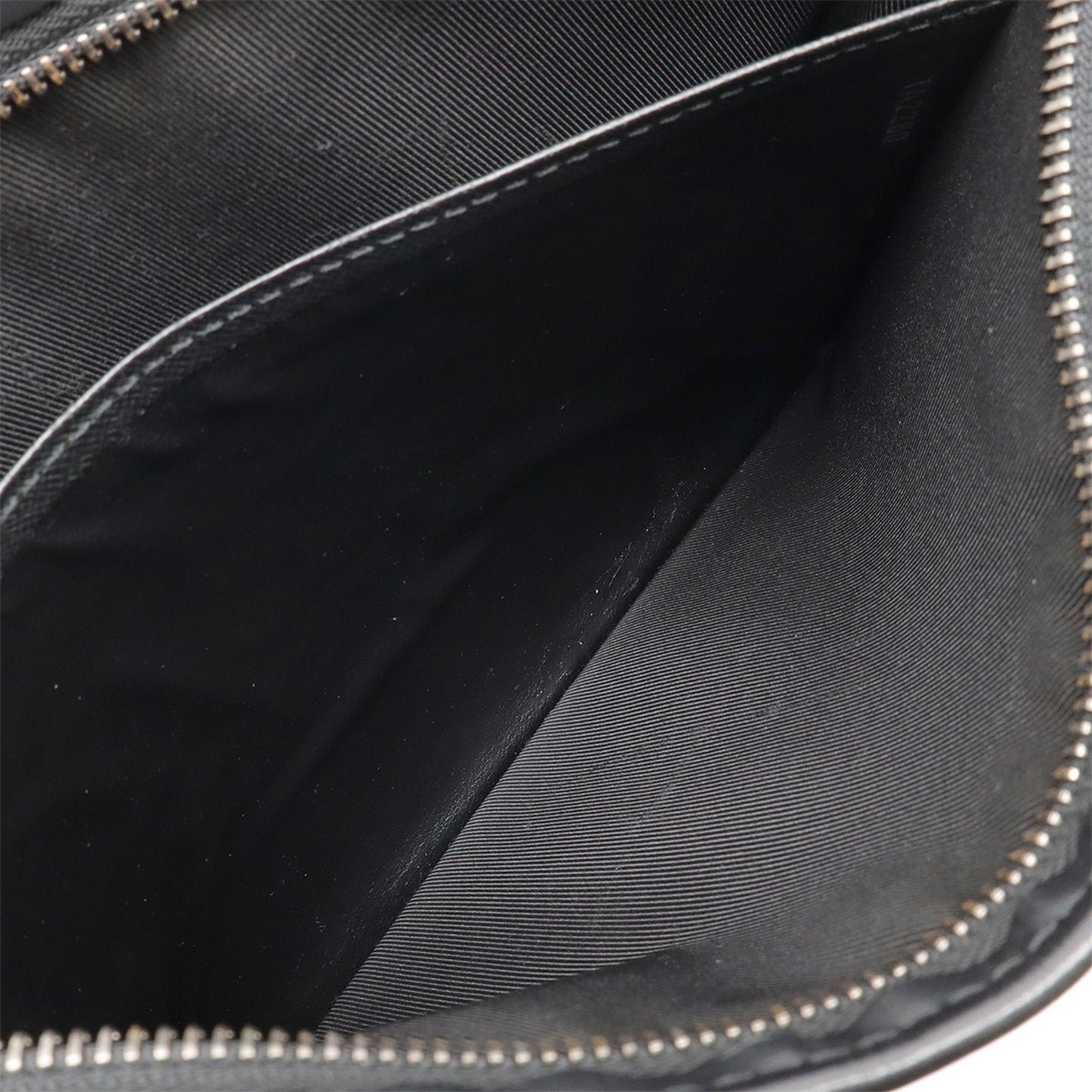 Louis Vuitton Pochette voyage, Black, Canvas, clutch