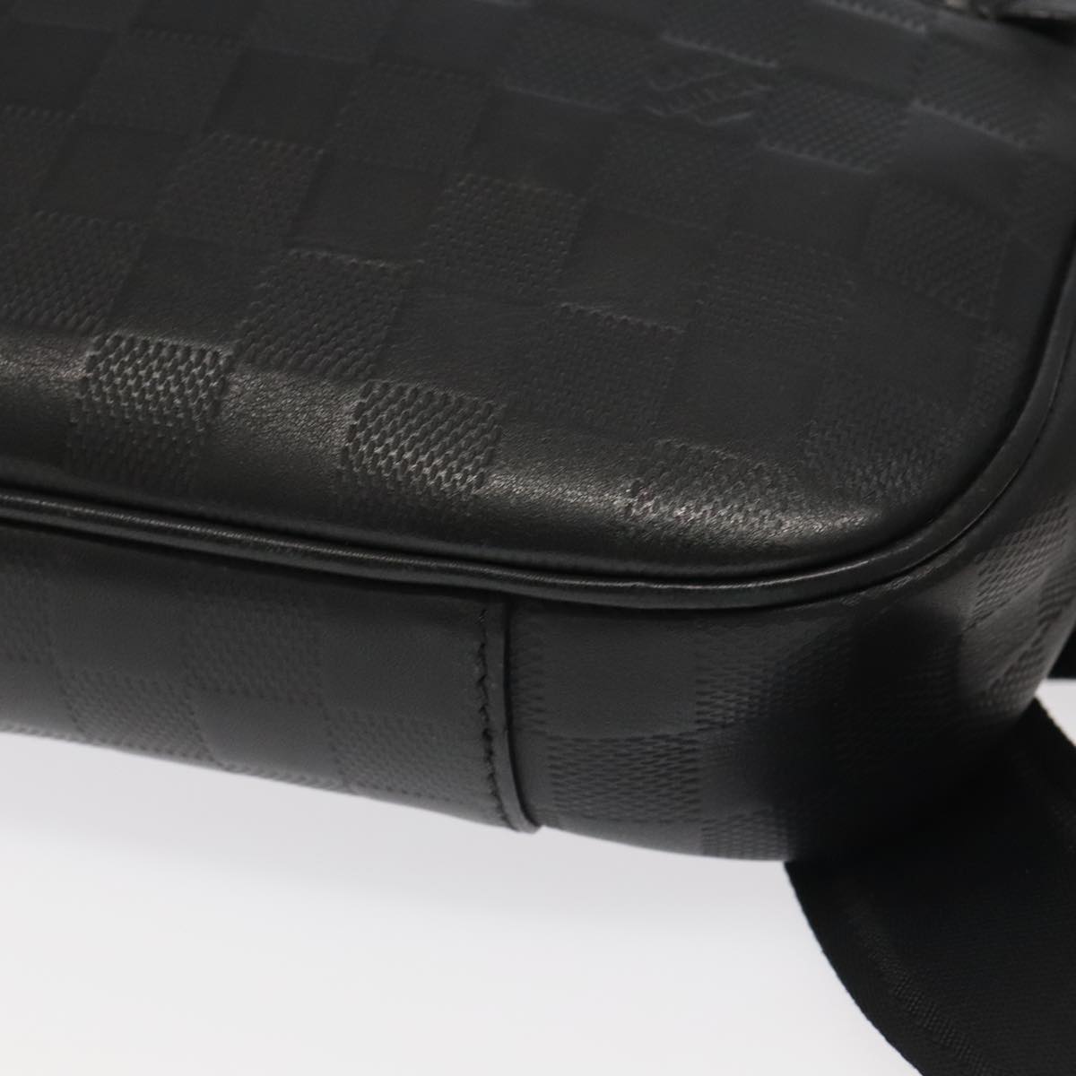 Louis Vuitton Ambler, Black, Leather, shoulder