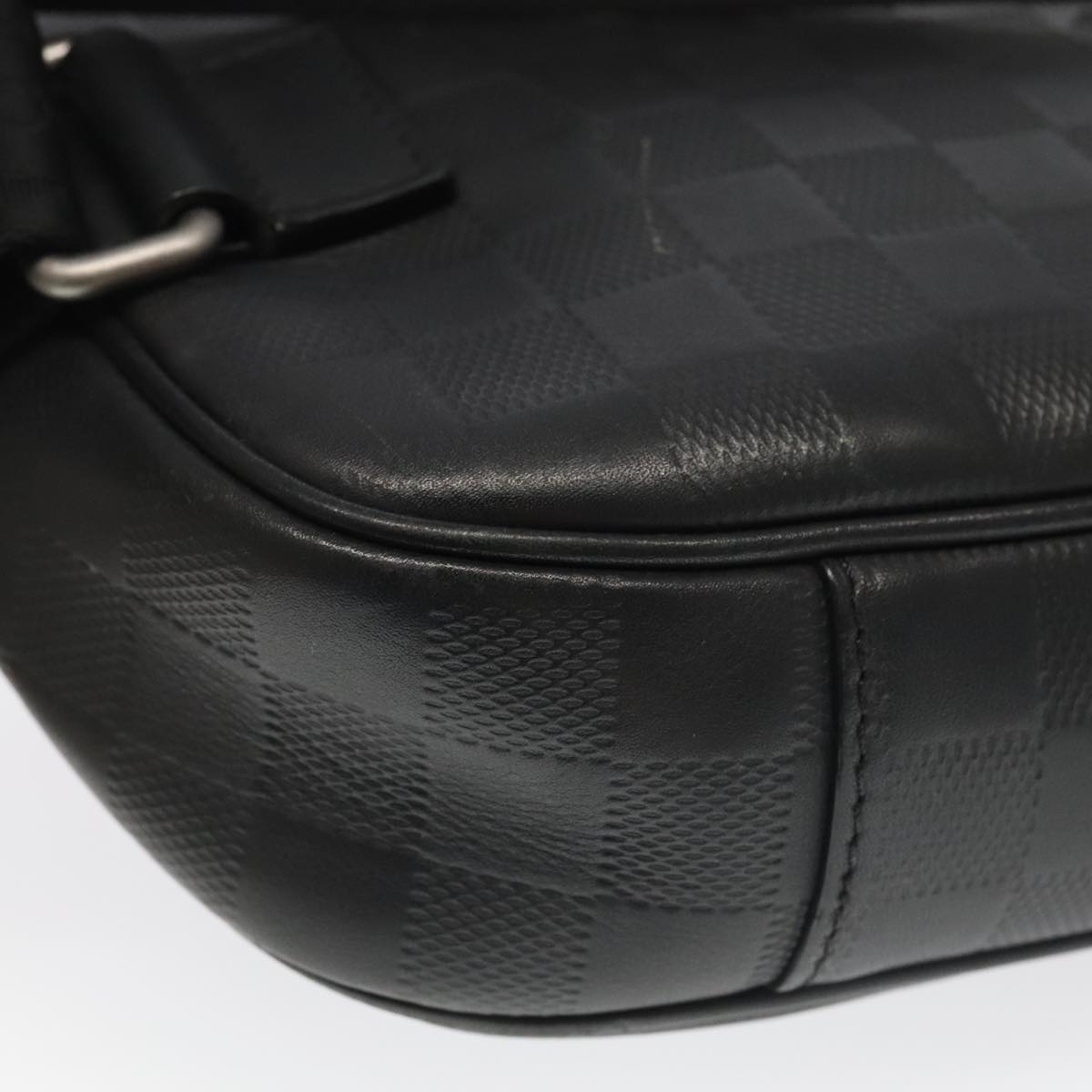 Louis Vuitton Ambler, Black, Leather, shoulder