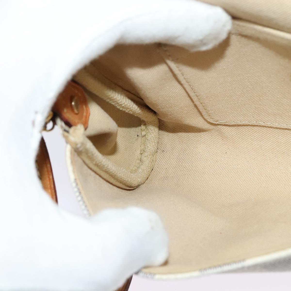 Louis Vuitton Favorite, White, Canvas, shoulder