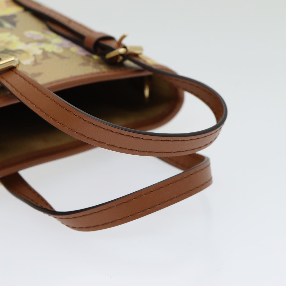Louis Vuitton Bucket, Beige, Canvas, shoulder