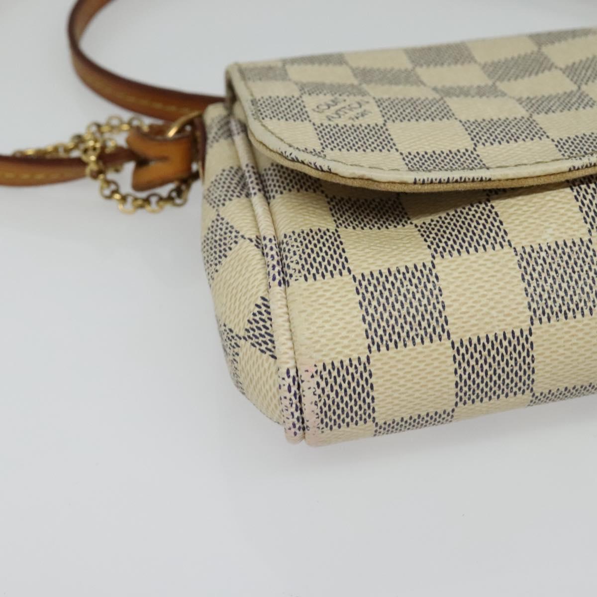 Louis Vuitton Favorite, White, Canvas, shoulder