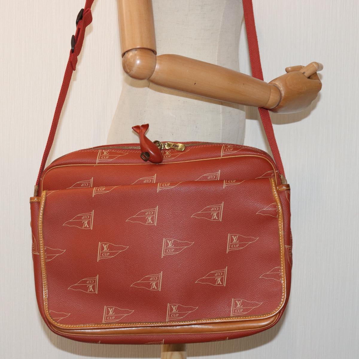 Louis Vuitton America's Cup, Red, Canvas, shoulder