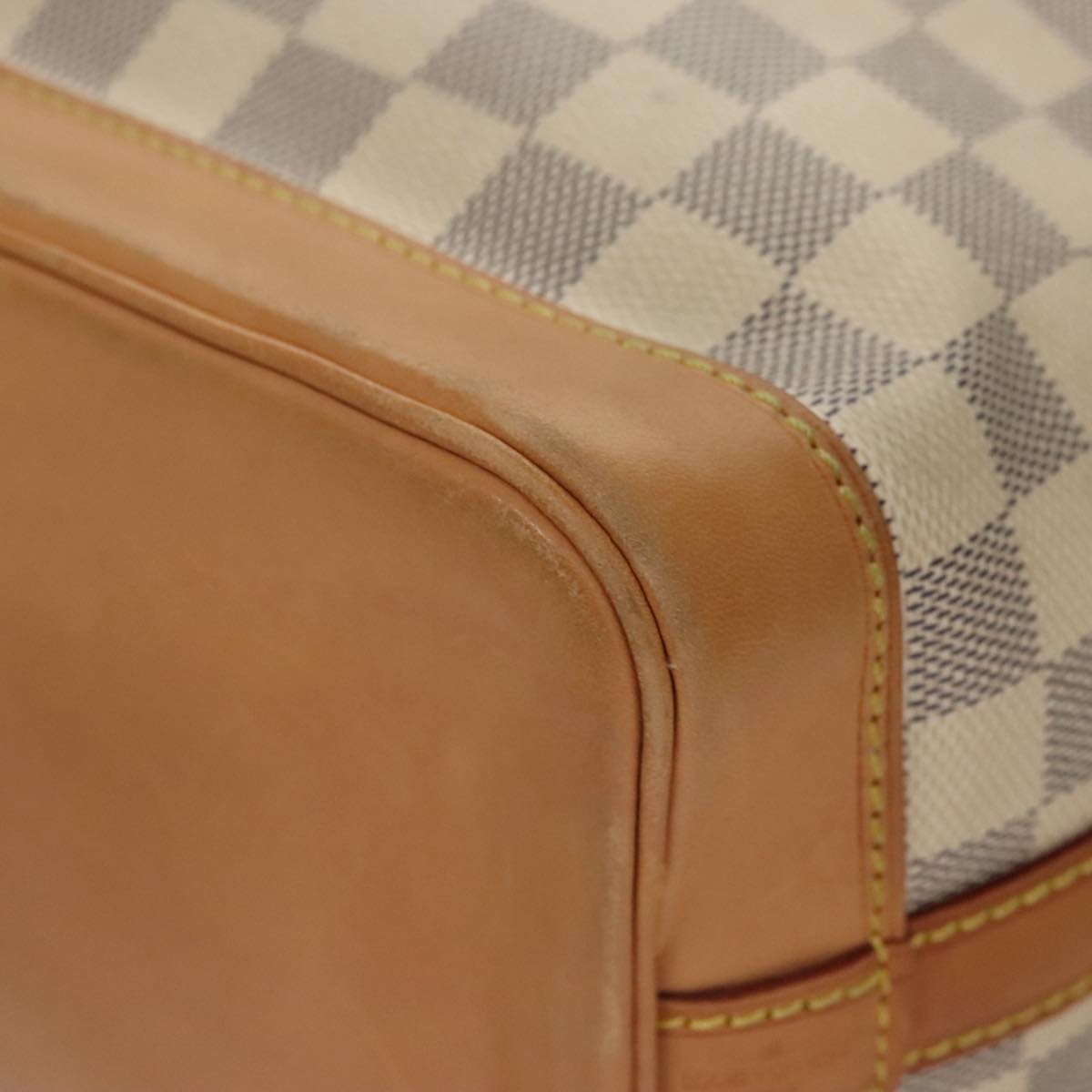 Louis Vuitton Noé, White, Canvas, shoulder