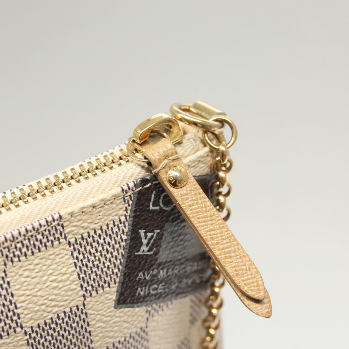 Louis Vuitton Pochette Accessoire, White, Canvas, clutch