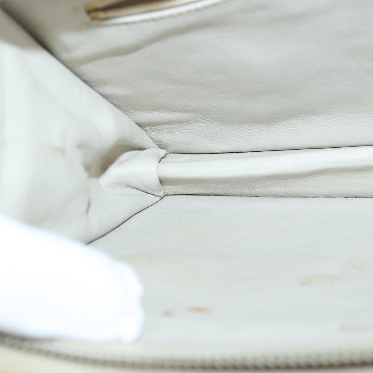 Chanel, Beige, Leather, shoulder