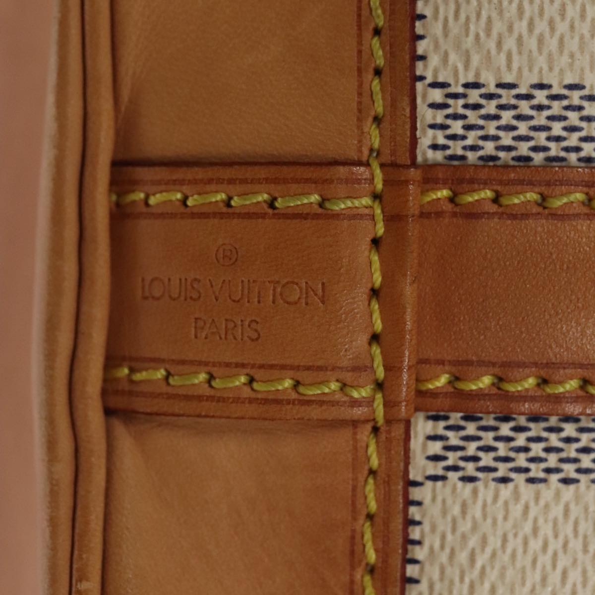 Louis Vuitton Noé, White, Canvas, shoulder