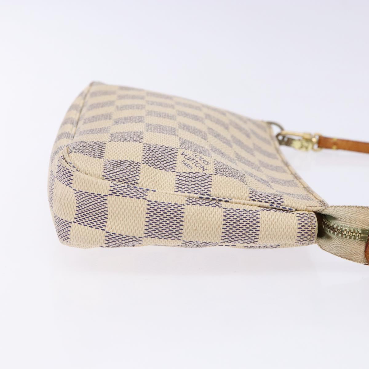 Louis Vuitton Pochette Accessoire, White, Canvas, clutch